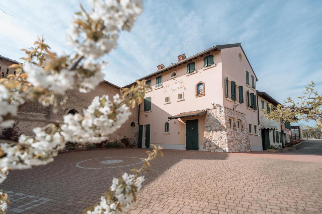 Agriturismo San Francesco Valeggio sul Mincio Exterior foto